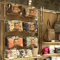 東武百貨店池袋店ベビーエレファントイヤーズ期間限定ショップ ネックピロー・ブランケット展示中